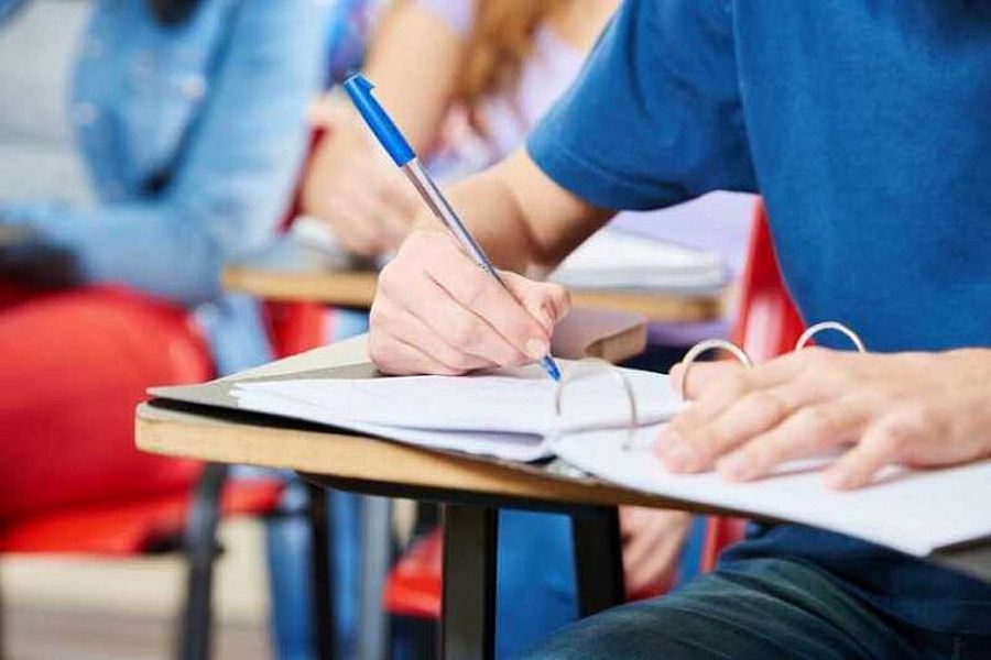 Вижте задачите и отговорите на изпита по математика за 10-и клас